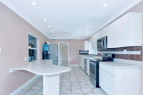 House in Sarasota, Florida 3 bedrooms, 223.71 sq.m. № 1852684 - photo 11