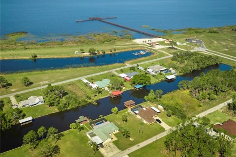 Casa en venta en Indian lake estates, Florida, 2 dormitorios, 151.8 m2 № 1620201 - foto 16