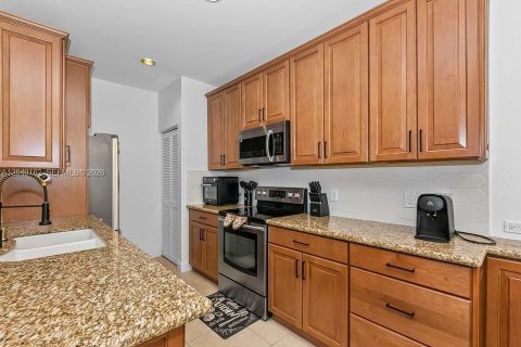 Adosado en venta en Dania Beach, Florida, 3 dormitorios, 151.71 m2 № 2262771 - foto 11