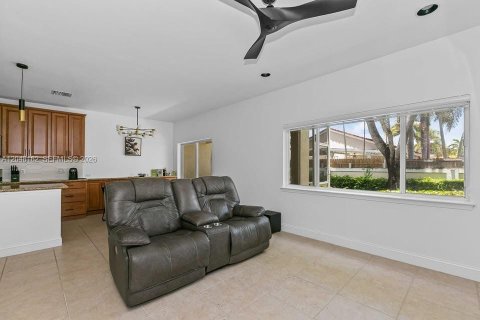 Adosado en venta en Dania Beach, Florida, 3 dormitorios, 151.71 m2 № 2262771 - foto 9