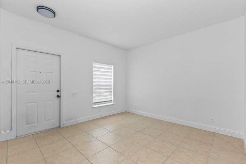 Adosado en venta en Dania Beach, Florida, 3 dormitorios, 151.71 m2 № 2262771 - foto 4