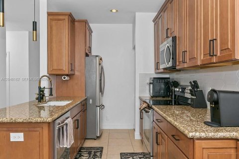 Adosado en venta en Dania Beach, Florida, 3 dormitorios, 151.71 m2 № 2262771 - foto 14