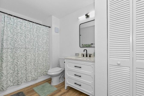 Adosado en venta en Dania Beach, Florida, 3 dormitorios, 151.71 m2 № 2262771 - foto 16