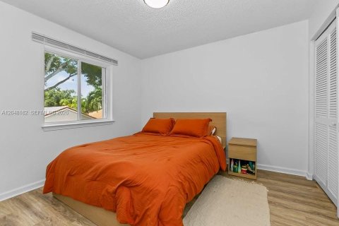 Adosado en venta en Dania Beach, Florida, 3 dormitorios, 151.71 m2 № 2262771 - foto 17