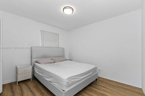 Adosado en venta en Dania Beach, Florida, 3 dormitorios, 151.71 m2 № 2262771 - foto 24