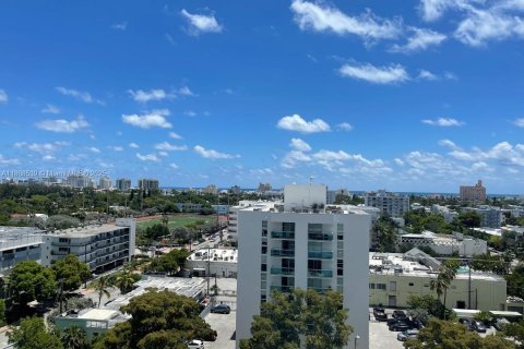 Condominio en alquiler en Miami Beach, Florida, 1 dormitorio, 79.15 m2 № 1896494 - foto 13