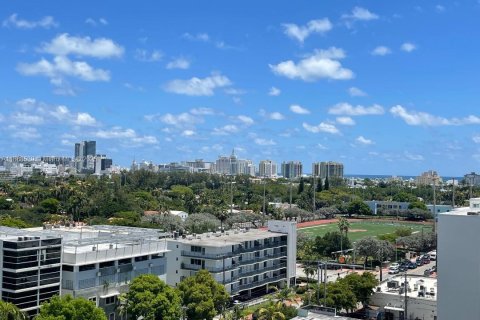 Condominio en alquiler en Miami Beach, Florida, 1 dormitorio, 79.15 m2 № 1896494 - foto 28