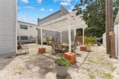 Immobilier commercial à vendre à Saint Petersburg, Floride: 4 chambres, 212.56 m2 № 1846453 - photo 25