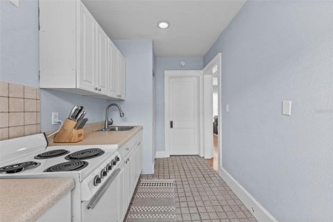 Propiedad comercial en venta en Saint Petersburg, Florida, 4 dormitorios, 212.56 m2 № 1846453 - foto 20