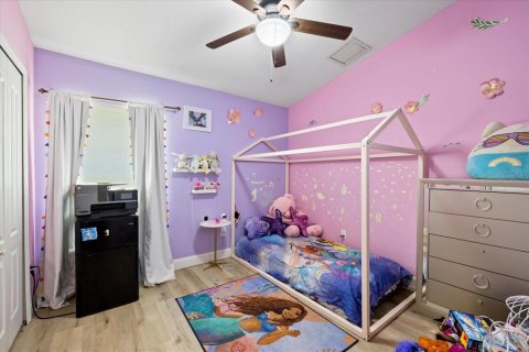 House in Land O' Lakes, Florida 4 bedrooms, 137.03 sq.m. № 1803463 - photo 21