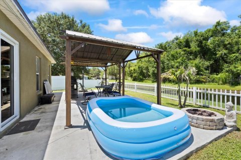 House in Land O' Lakes, Florida 4 bedrooms, 137.03 sq.m. № 1803463 - photo 24