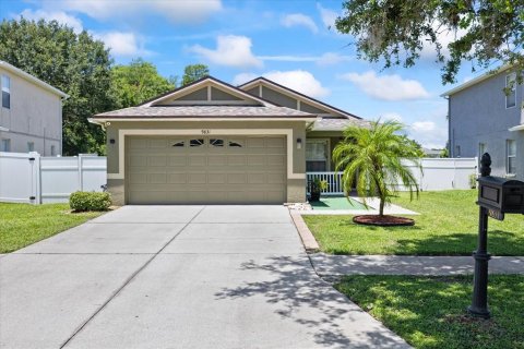 House in Land O' Lakes, Florida 4 bedrooms, 137.03 sq.m. № 1803463 - photo 1