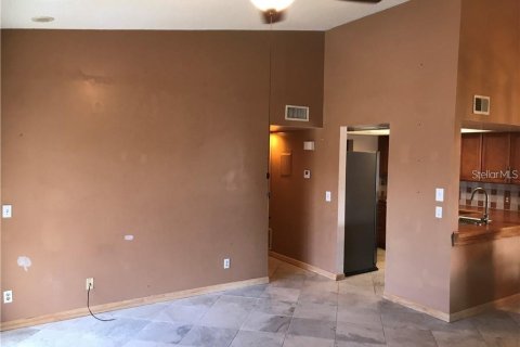 Condominio en alquiler en Orlando, Florida, 2 dormitorios, 104.7 m2 № 1910532 - foto 4