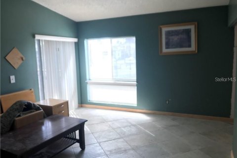 Condo in Orlando, Florida, 2 bedrooms  № 1910532 - photo 18