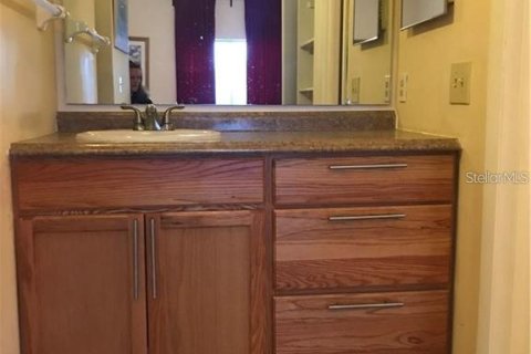 Condominio en alquiler en Orlando, Florida, 2 dormitorios, 104.7 m2 № 1910532 - foto 13