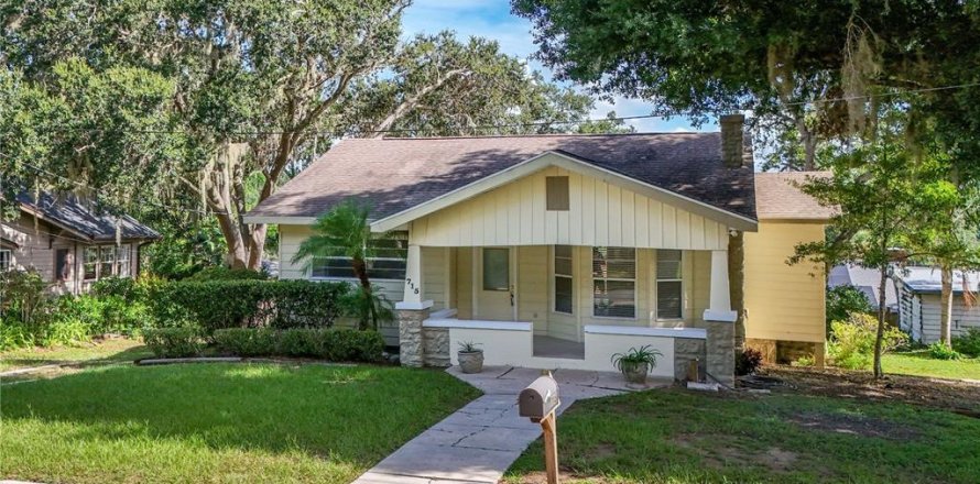 Villa ou maison à Eustis, Floride 3 chambres, 146.51 m2 № 1837995