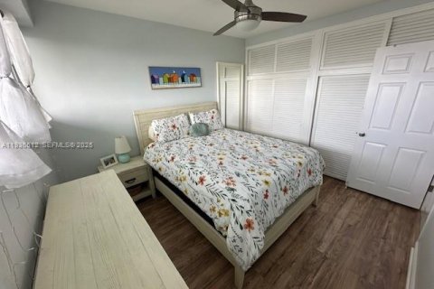 Condominio en venta en Fort Lauderdale, Florida, 1 dormitorio, 69.68 m2 № 2088451 - foto 10