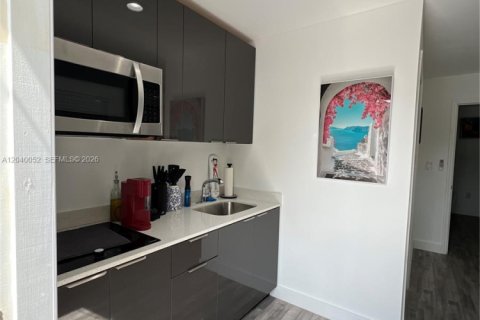 Casa en alquiler en Hollywood, Florida, 5 dormitorios, 213.12 m2 № 2086175 - foto 25
