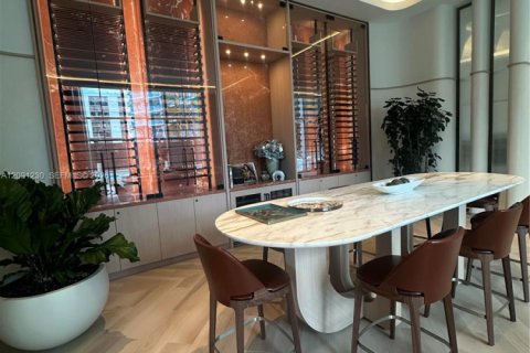 Condo in Miami, Florida, 2 bedrooms  № 2370011 - photo 21