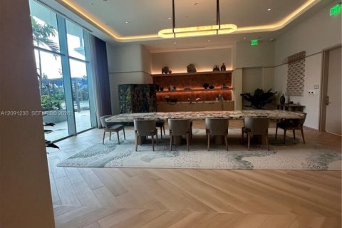 Condo in Miami, Florida, 2 bedrooms  № 2370011 - photo 23