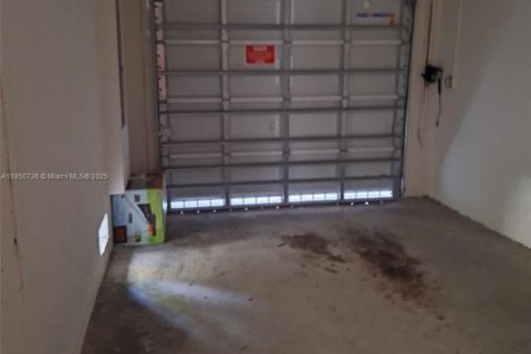 Townhouse in Homestead, Florida 3 bedrooms, 140.65 sq.m. № 1867003 - photo 11