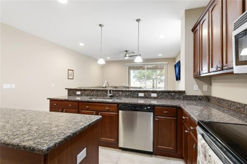 House in Punta Gorda, Florida 3 bedrooms, 218.69 sq.m. № 2091666 - photo 9