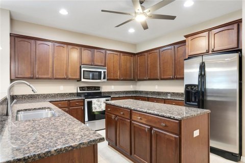 House in Punta Gorda, Florida 3 bedrooms, 218.69 sq.m. № 2091666 - photo 8