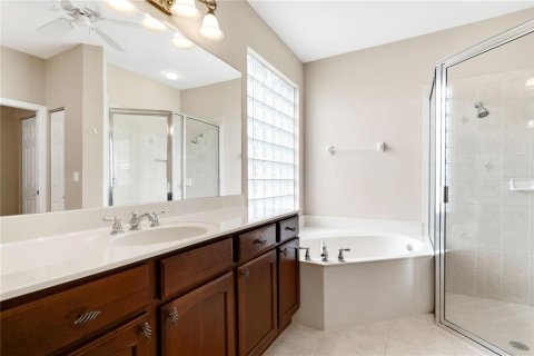 House in Punta Gorda, Florida 3 bedrooms, 218.69 sq.m. № 2091666 - photo 15