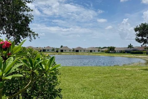 House in Punta Gorda, Florida 3 bedrooms, 218.69 sq.m. № 2091666 - photo 25