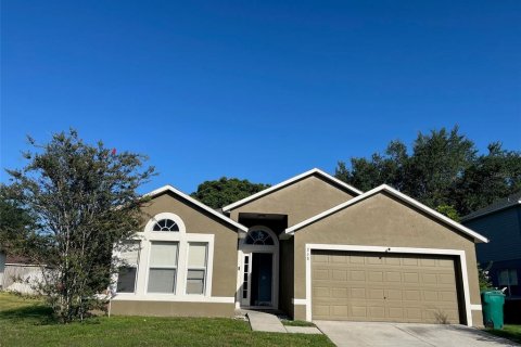 House in Eustis, Florida 3 bedrooms, 172.33 sq.m. № 1911221 - photo 8