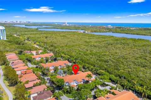 Touwnhouse à louer à Hollywood, Floride: 2 chambres, 130.43 m2 № 2172421 - photo 4