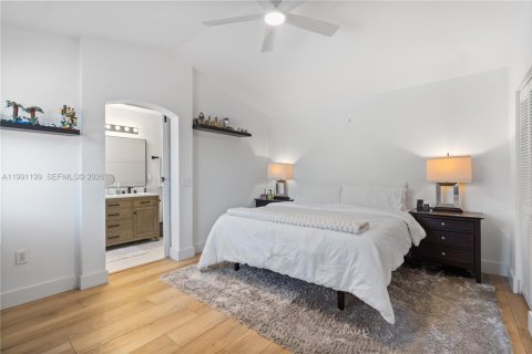 Touwnhouse à louer à Hollywood, Floride: 2 chambres, 130.43 m2 № 2172421 - photo 18