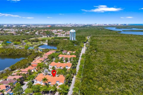 Touwnhouse à louer à Hollywood, Floride: 2 chambres, 130.43 m2 № 2172421 - photo 5