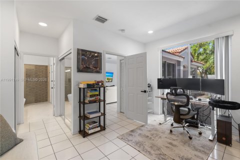 Touwnhouse à louer à Hollywood, Floride: 2 chambres, 130.43 m2 № 2172421 - photo 16