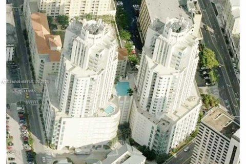 Condominio en venta en Miami, Florida, 2 dormitorios, 136.29 m2 № 1993848 - foto 1