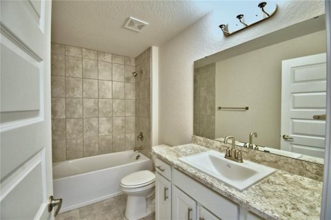 Casa en venta en Auburndale, Florida, 3 dormitorios, 183.02 m2 № 2215224 - foto 23