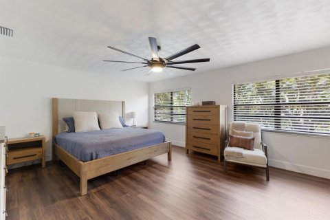 House in Riverview, Florida 4 bedrooms, 215.35 sq.m. № 1873471 - photo 6
