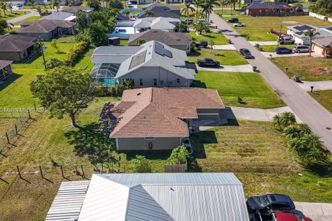 Снять в аренду виллу или дом в Кейп-Корал, Флорида 3 спальни, № 1957716 - фото 30