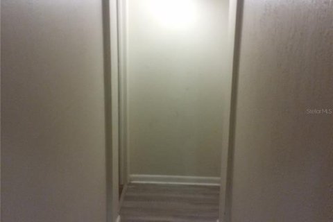 Casa en venta en Orlando, Florida, 4 dormitorios, 120.77 m2 № 1775541 - foto 9