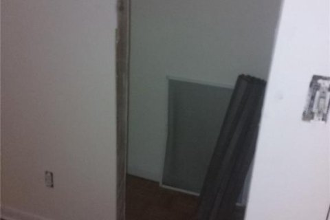 Casa en venta en Orlando, Florida, 4 dormitorios, 120.77 m2 № 1775541 - foto 10