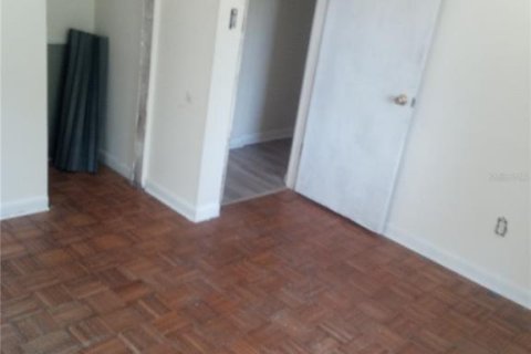 Casa en venta en Orlando, Florida, 4 dormitorios, 120.77 m2 № 1775541 - foto 16