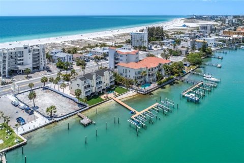 Land in Treasure Island, Florida № 1195942 - photo 11