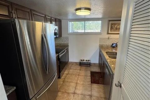 Condo in Orlando, Florida, 2 bedrooms  № 2196288 - photo 4