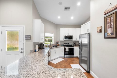 Villa ou maison à vendre à DeLand, Floride: 3 chambres, 147.62 m2 № 2398597 - photo 15