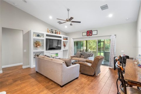 Villa ou maison à vendre à DeLand, Floride: 3 chambres, 147.62 m2 № 2398597 - photo 9