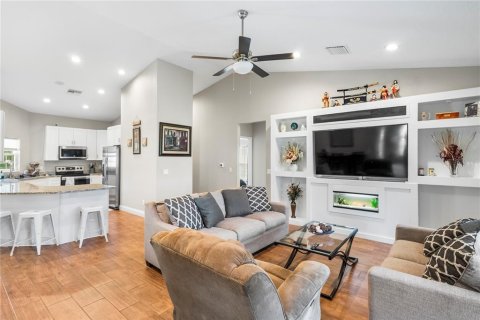 Villa ou maison à vendre à DeLand, Floride: 3 chambres, 147.62 m2 № 2398597 - photo 8