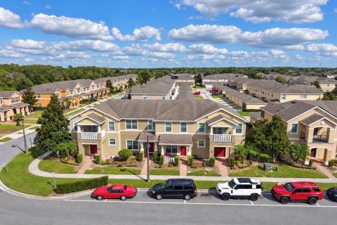 Touwnhouse à louer à Orlando, Floride: 3 chambres, 137.5 m2 № 2425863 - photo 2