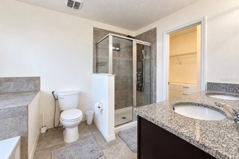 Touwnhouse à louer à Orlando, Floride: 3 chambres, 137.5 m2 № 2425863 - photo 17