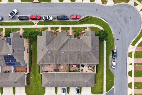 Touwnhouse à louer à Orlando, Floride: 3 chambres, 137.5 m2 № 2425863 - photo 3