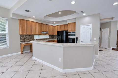 House in Orlando, Florida 4 bedrooms, 305 sq.m. № 2410064 - photo 13